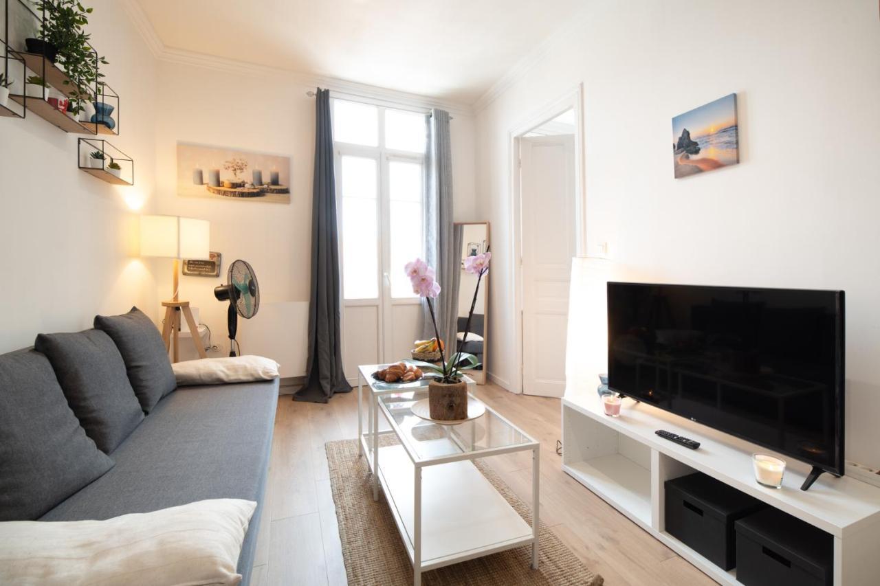 Private Independant Flat - Center - 2 Balconies