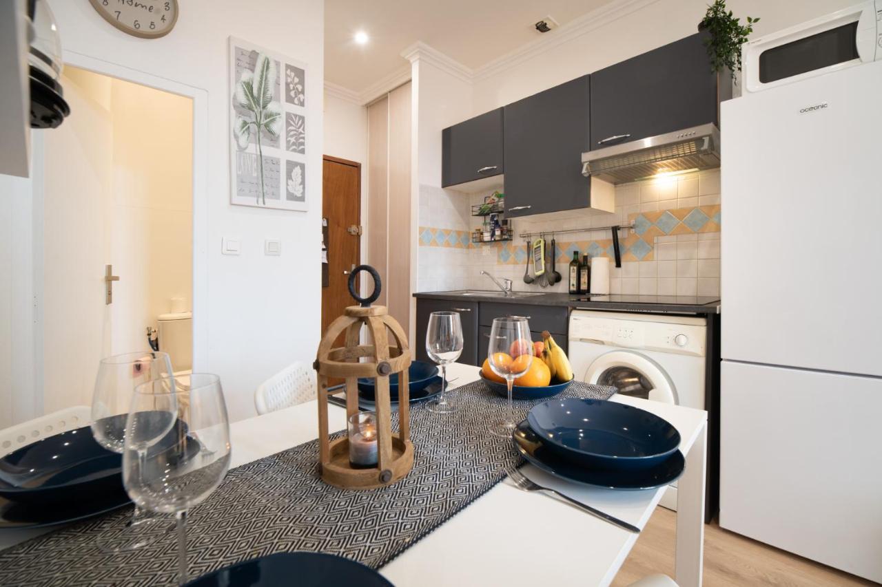 Private Independant Flat - Center - 2 Balconies Apartment *